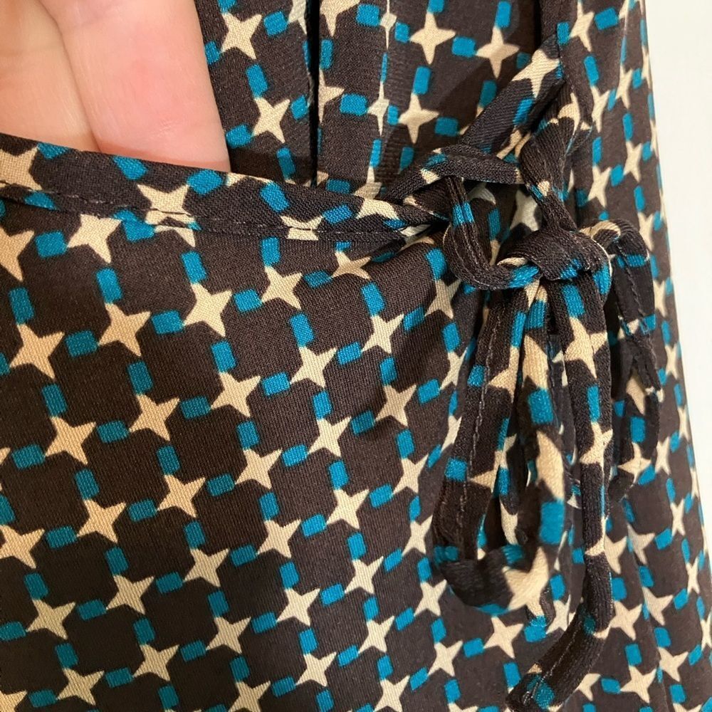 Element Z faux wrap dress, short sleeve, pattern, excellent condition, PXL - Picture 2 of 3
